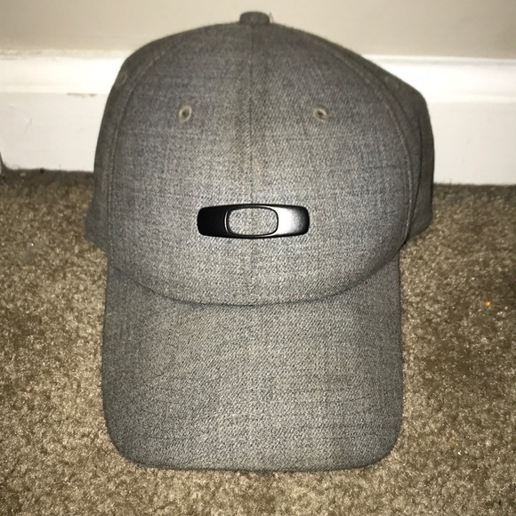oakley flex cap